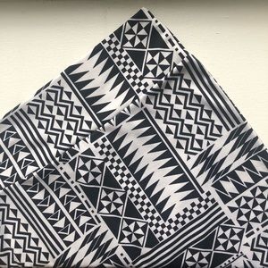 Stretchy pencil skirt